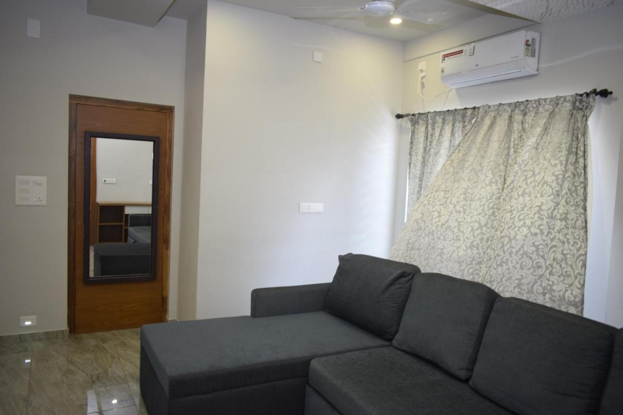 Classio Residency Puduccseri Kültér fotó