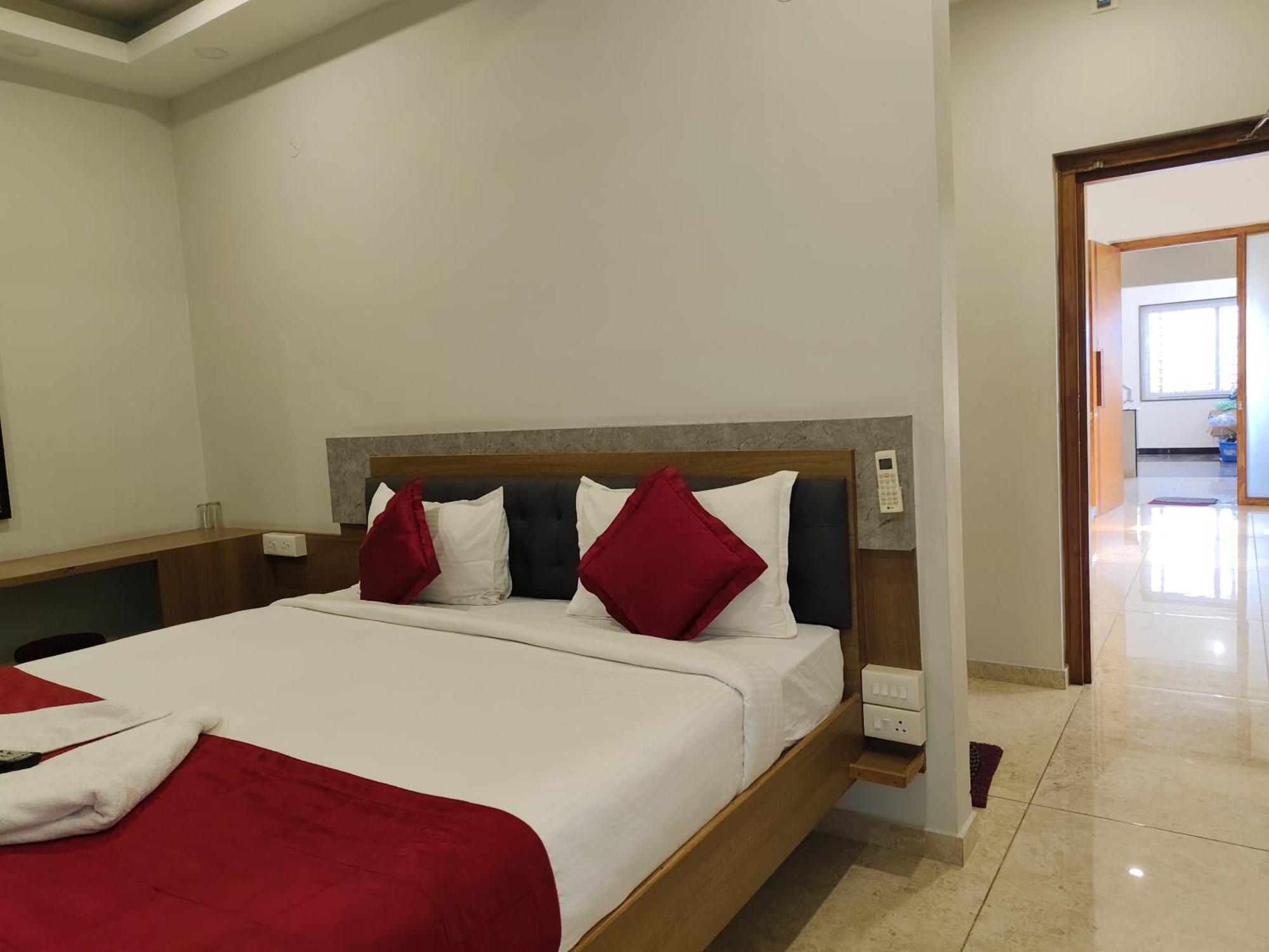 Classio Residency Puduccseri Kültér fotó