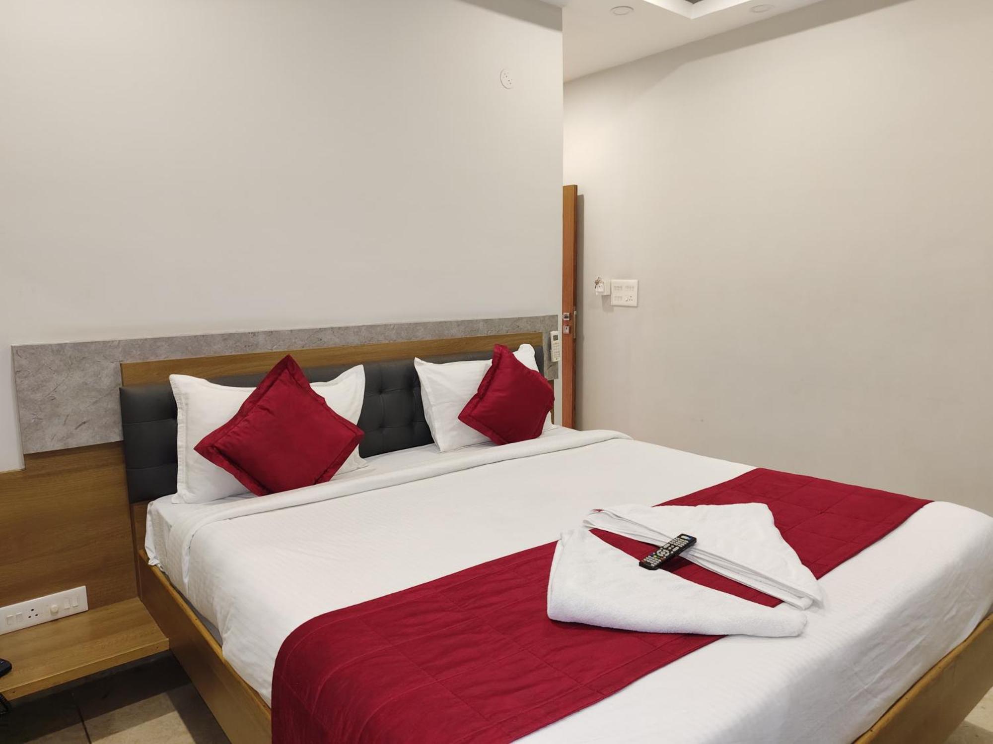 Classio Residency Puduccseri Kültér fotó