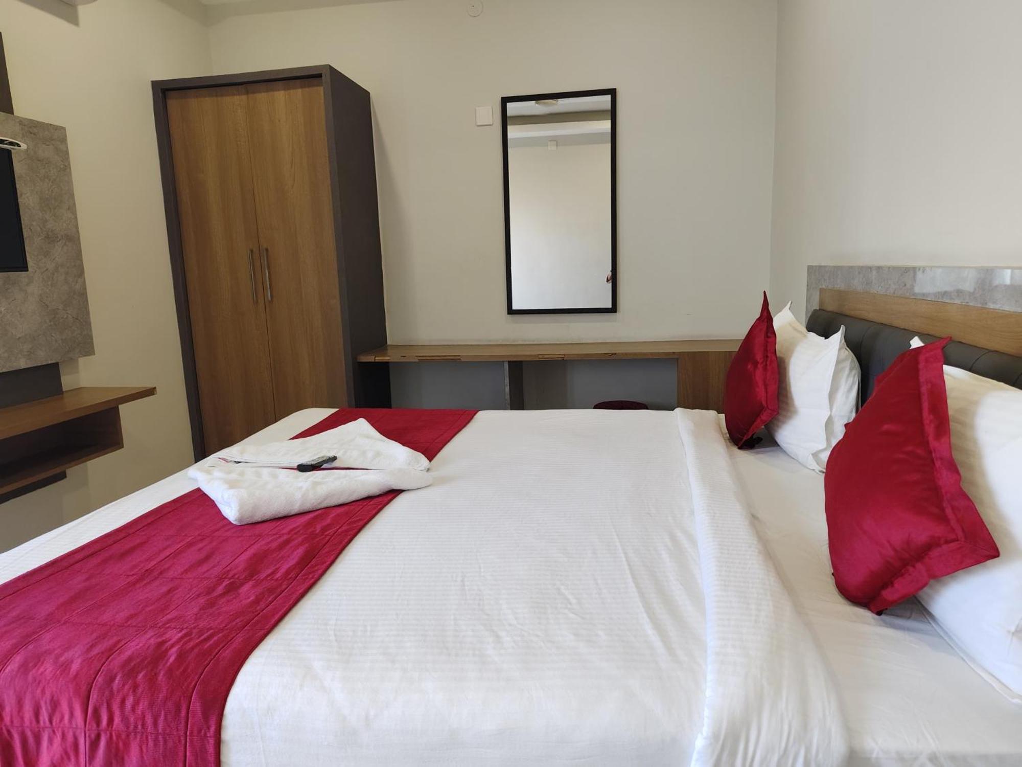 Classio Residency Puduccseri Kültér fotó