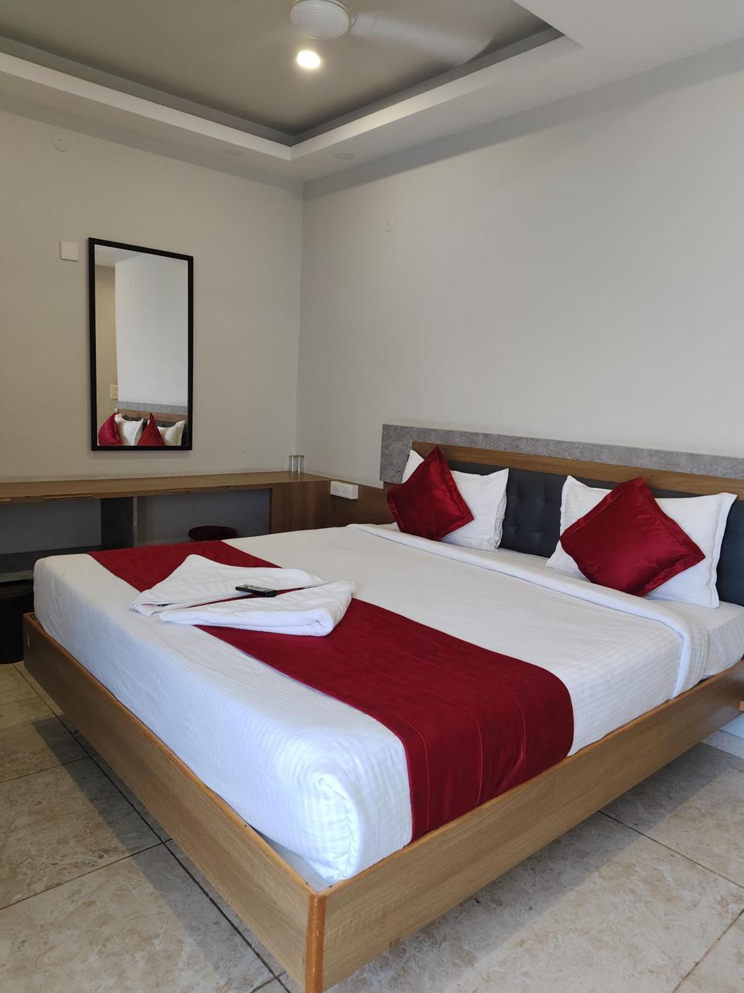 Classio Residency Puduccseri Kültér fotó