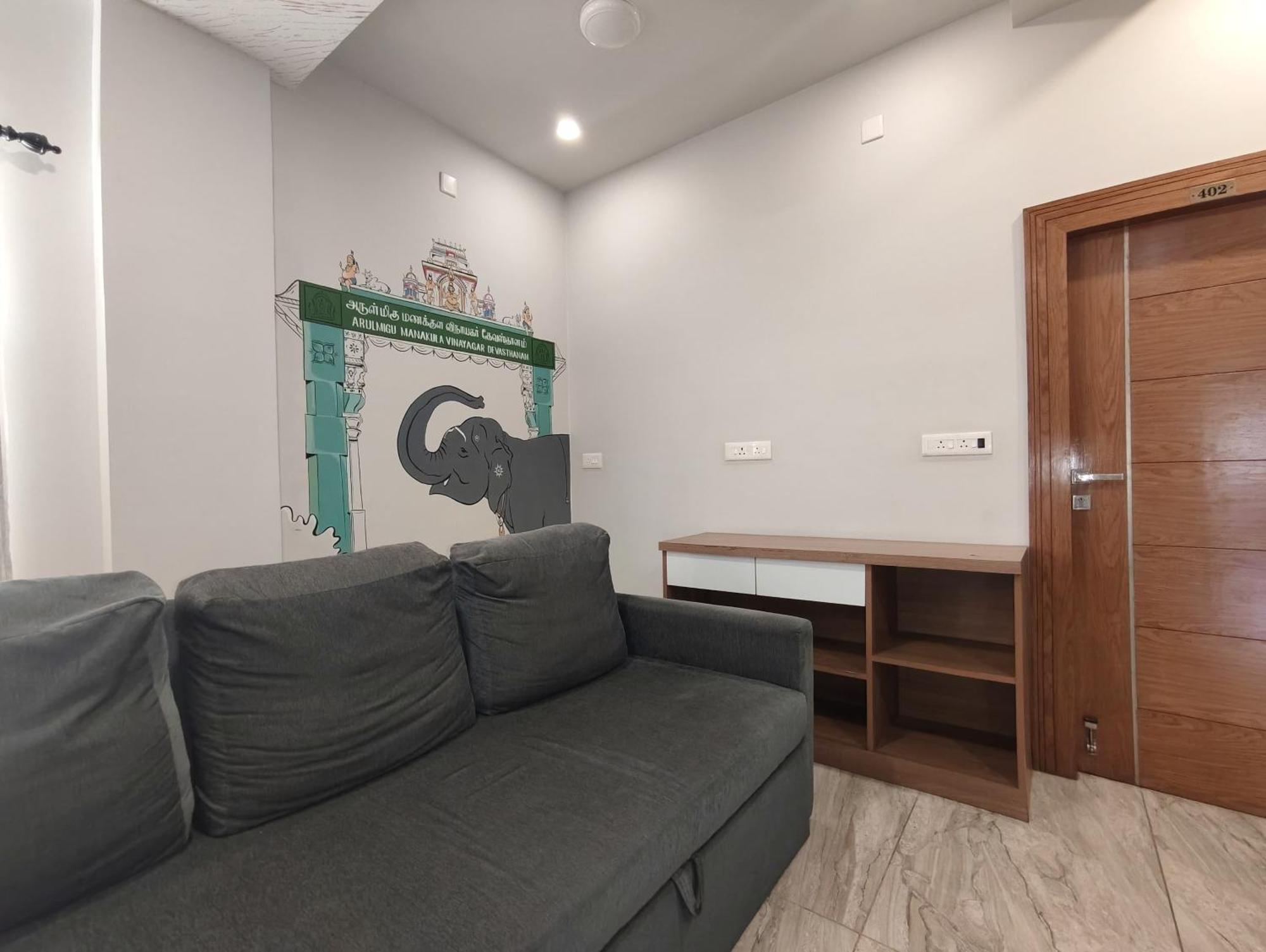 Classio Residency Puduccseri Kültér fotó